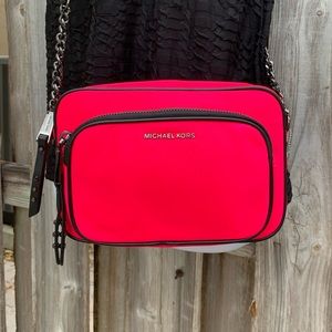 NEW MICHAEL KORS Neon Pink Large Camera Bag